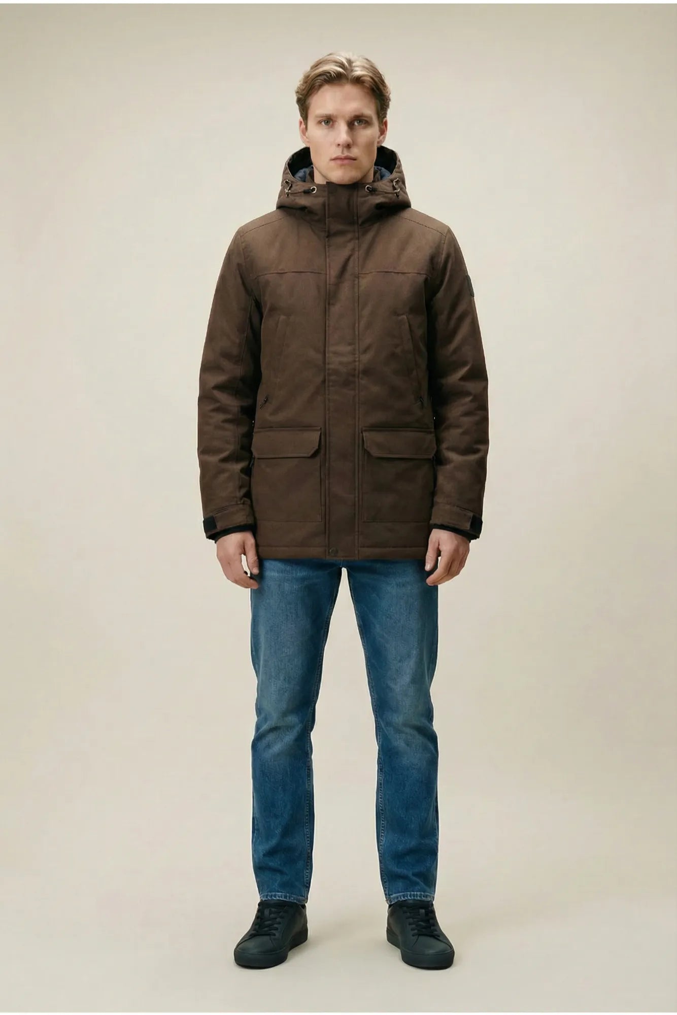10878632_BLANK_-_BLANK_DUKE_BLANK_JKT_BLANK_M_model_BLANK_1
