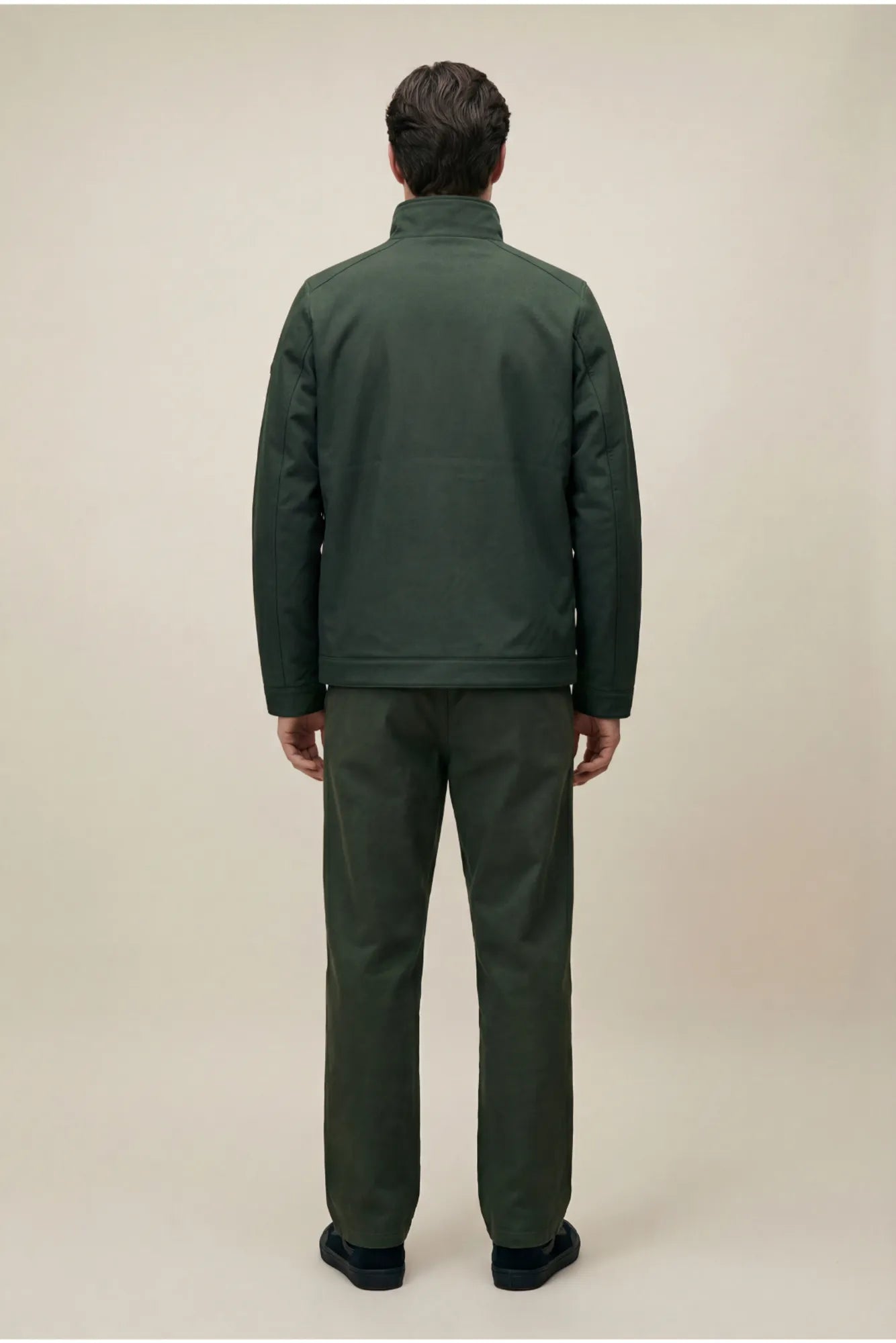 12015250_BLANK_-_BLANK_CHRISTIAN_BLANK_JKT_BLANK_M_model_BLANK_2