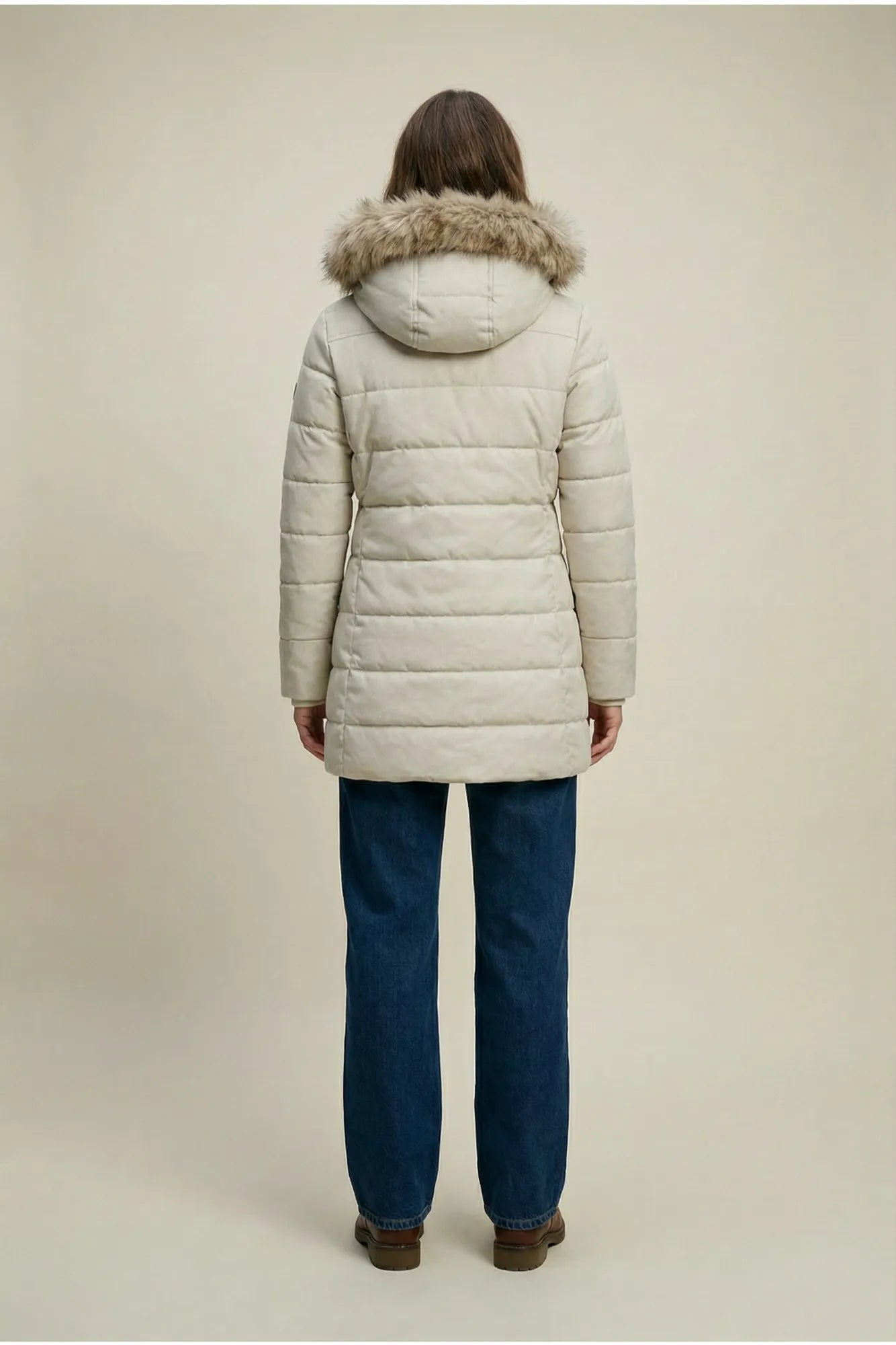 20739140_BLANK_-_BLANK_HENNY_BLANK_JKT_BLANK_W_model_BLANK_2