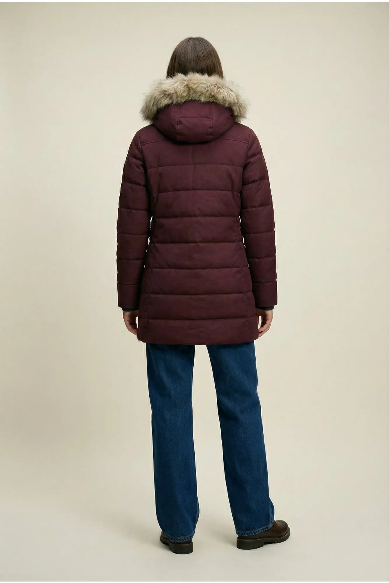 20739899_BLANK_-_BLANK_HENNY_BLANK_JKT_BLANK_W_model_BLANK_2