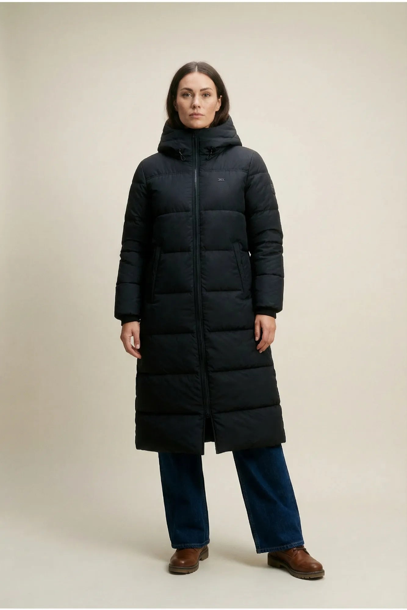 20770500_BLANK_-_BLANK_SKYLAR_BLANK_JKT_BLANK_W_model_BLANK_1