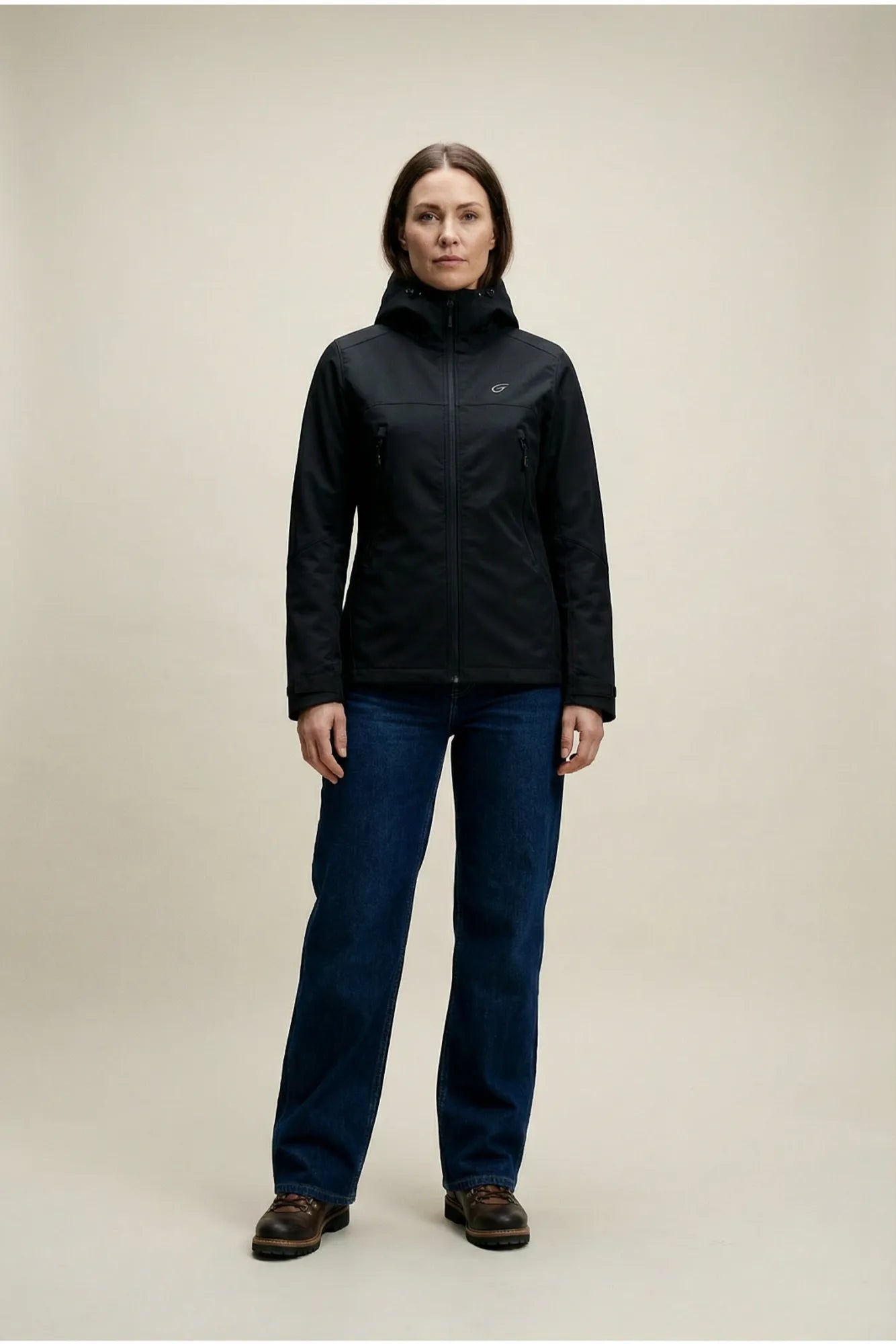 22013520_BLANK_-_BLANK_RAMSAU_BLANK_JKT_BLANK_W_model_BLANK_1