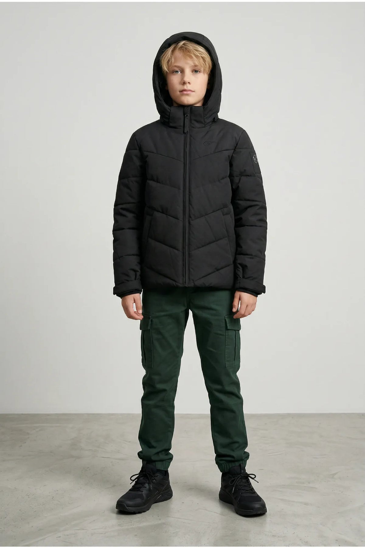 30699520_BLANK_-_BLANK_ARINSAL_BLANK_JKT_BLANK_JR_model_BLANK_1