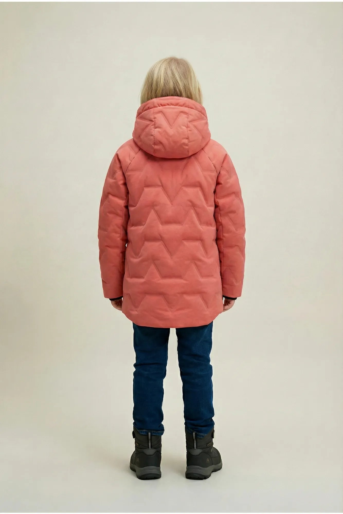 30898475_BLANK_-_BLANK_BLAKE_BLANK_JKT_BLANK_JR_model_BLANK_2
