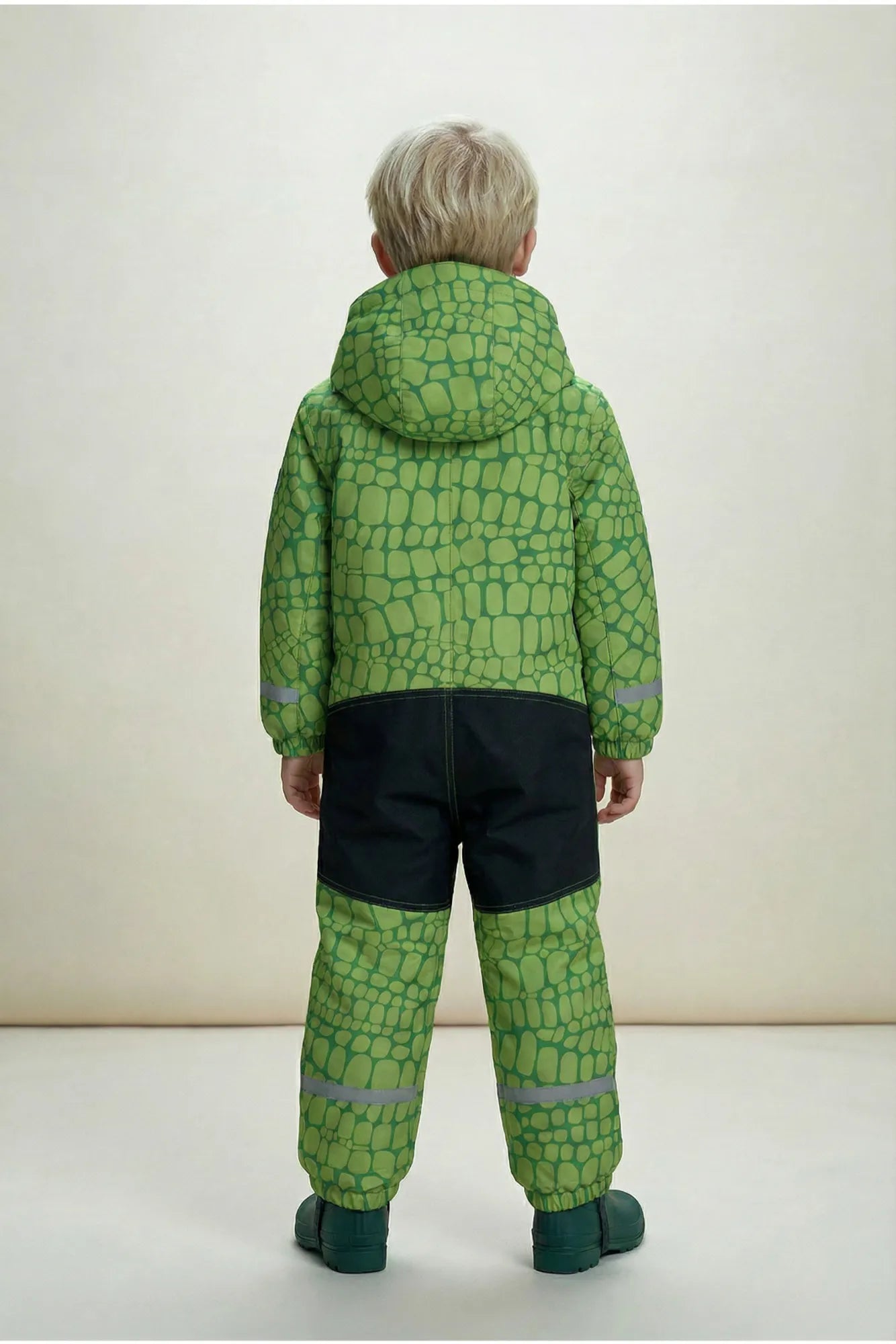 32115256_BLANK_-_BLANK_FANTASY_BLANK_OVERALL_BLANK_JR_model_BLANK_2