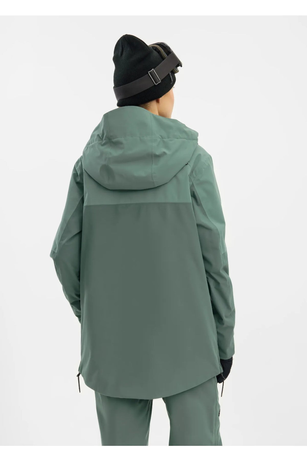 Brixen_BLANK_anorak_BLANK_w_20720_228_silver_BLANK_pine_M033
