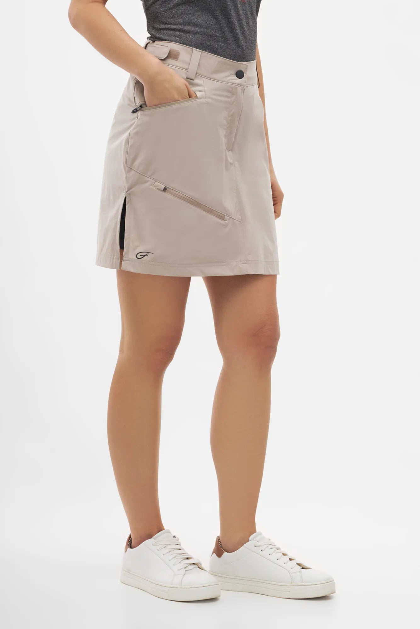 ELVEDALEN_BLANK_SKORT_BLANK_W_26013_120_056