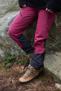 Moment_BLANK_pants,_BLANK_cherry,_BLANK_dam_BLANK_(3)