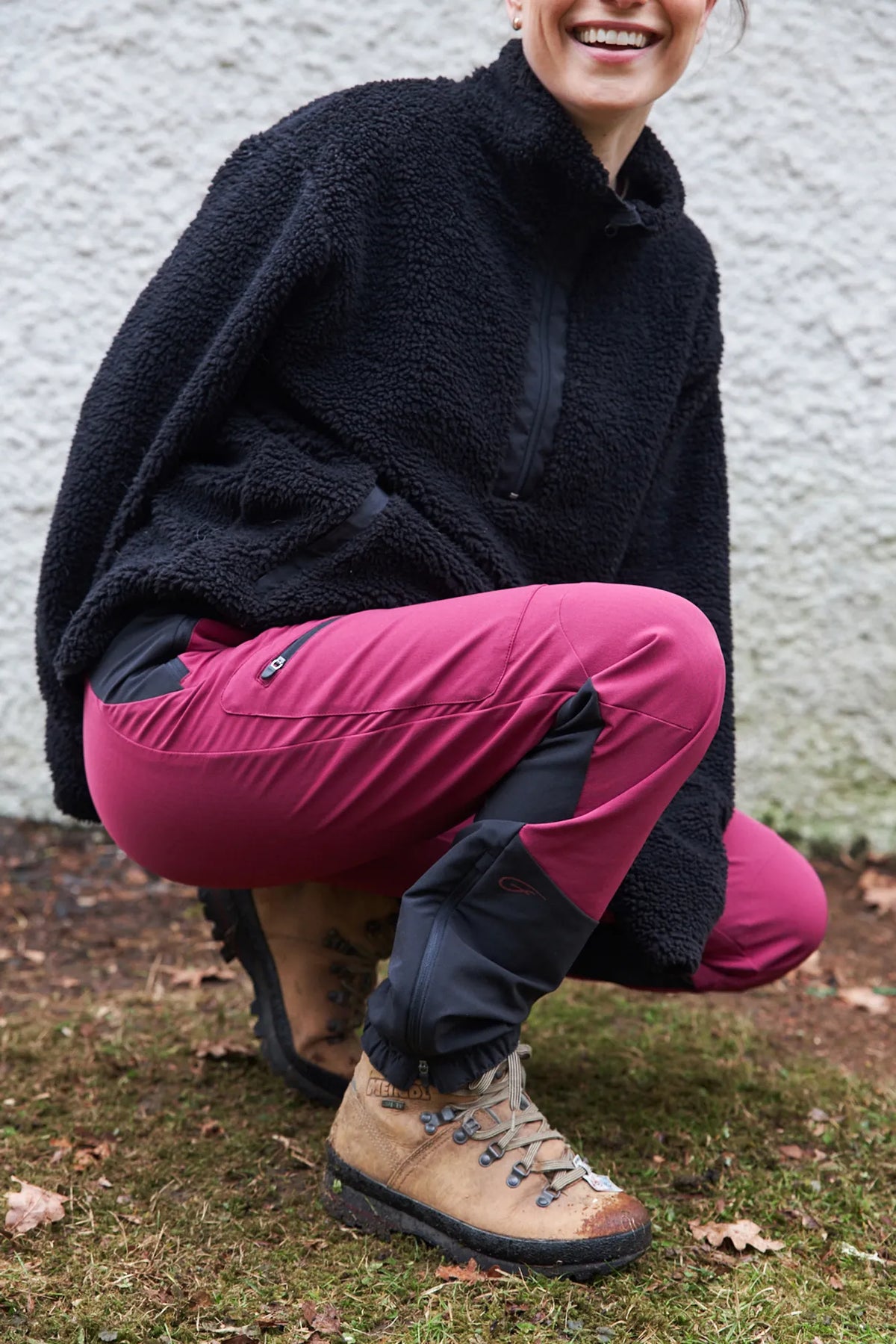Moment_BLANK_pants,_BLANK_cherry,_BLANK_dam_BLANK_(4)
