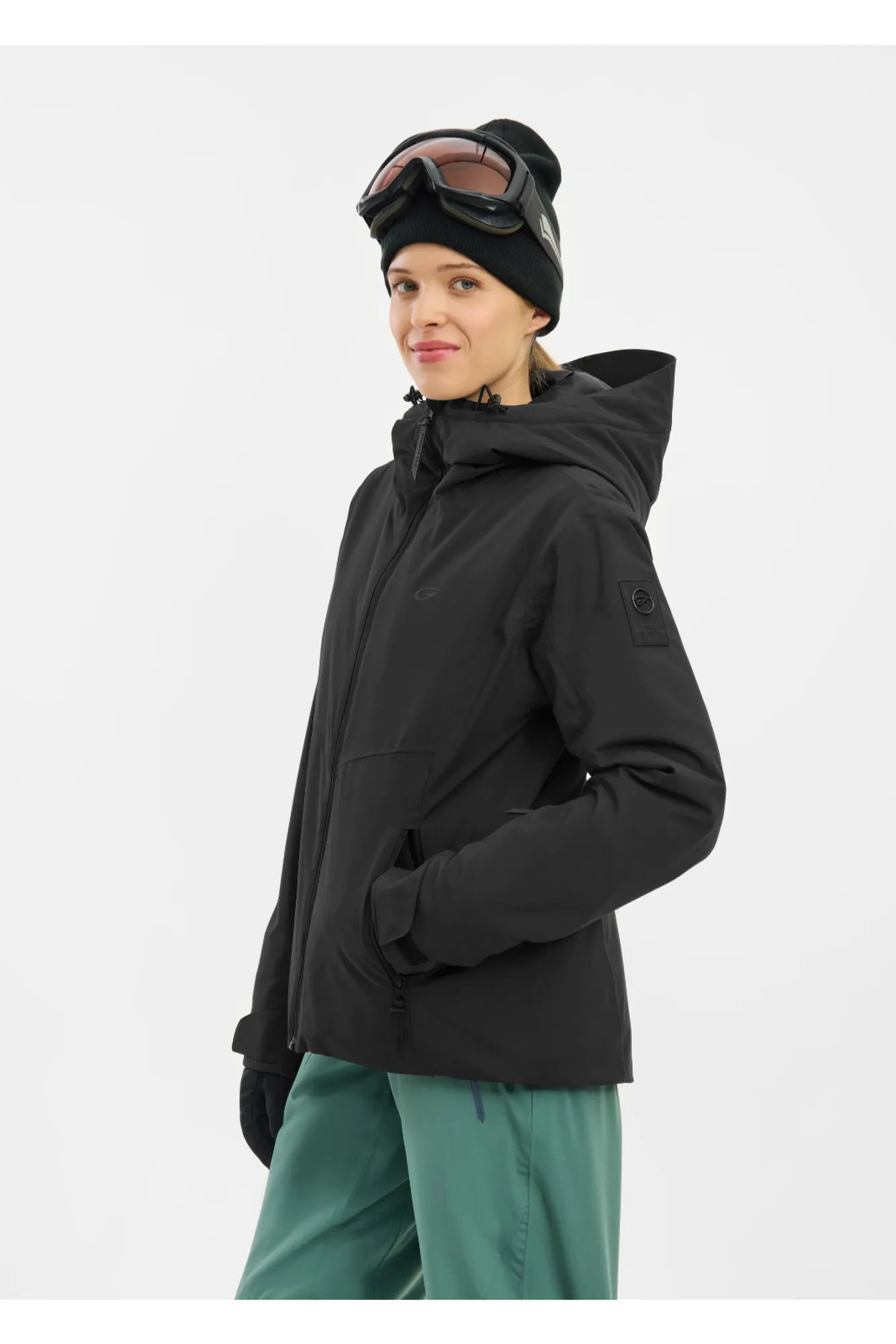 VALLTER_BLANK_JKT_BLANK_W_20896_500_M029