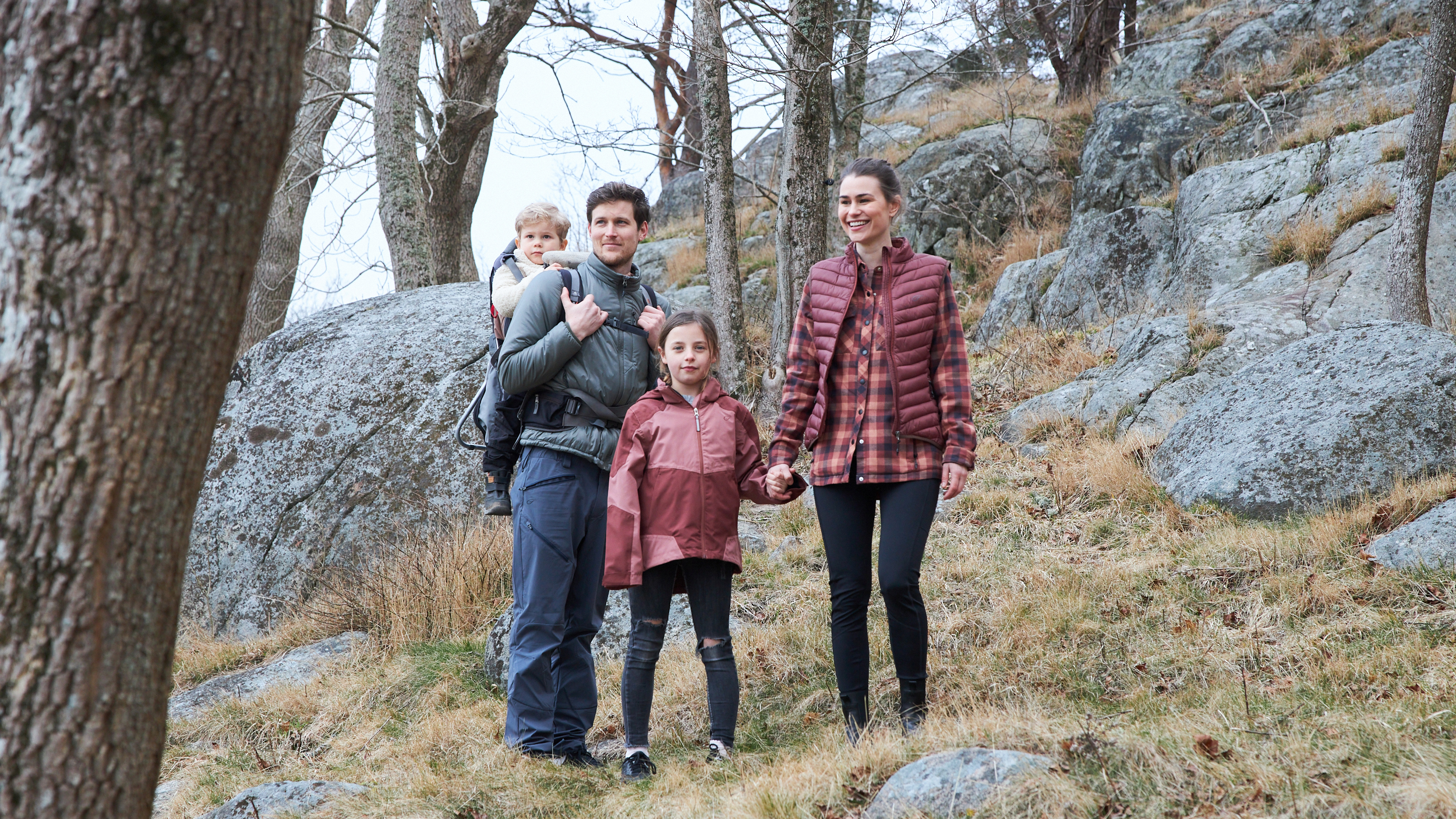 Beaver, Sable_Dinja, Sable_Trekking, Black solid_Revin, Burlwood_Moraine, Ombre blue_Yoho, Gunmetal (1)